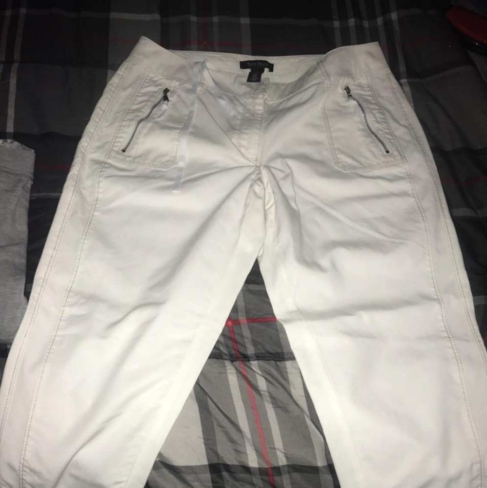 White House Black Market Capris